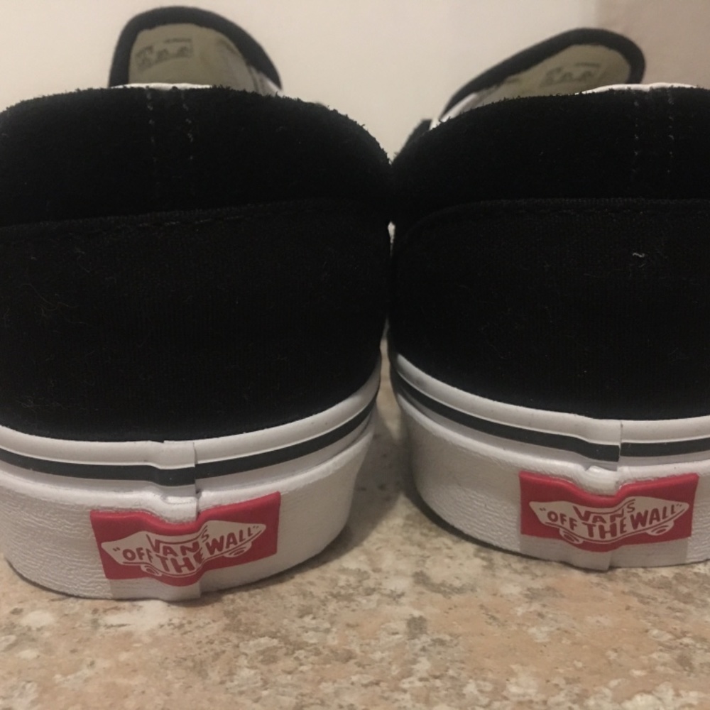 Cherry Poppers 🍒 Vans - Picture 2 of 3